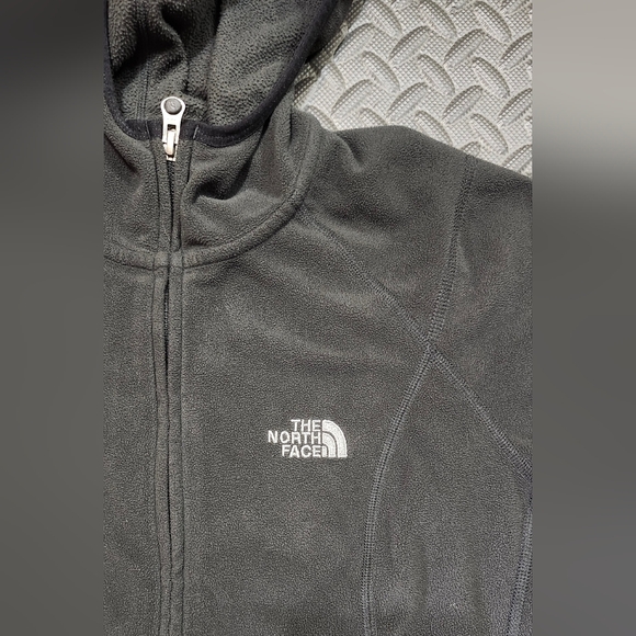 The North Face TKA 100 Full Zip Hoodie - Picture 8 of 10